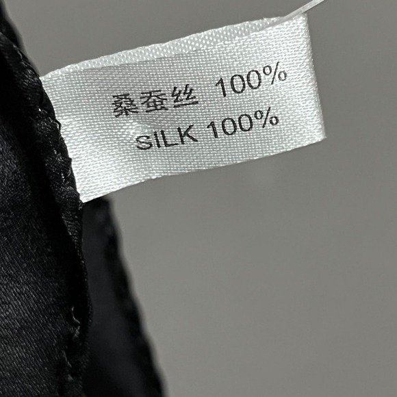 ⭐️Square 100% Silk Multicolored Square Print Scarf Sz-One Size - Picture 9 of 9